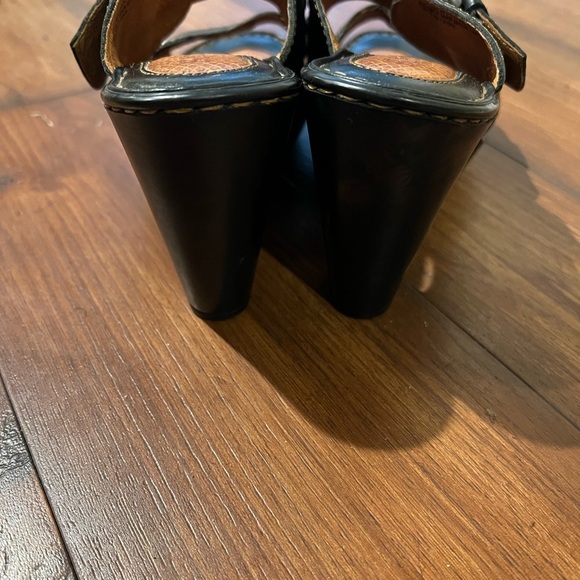 NOT FOR SALE - Picture 7 of 8